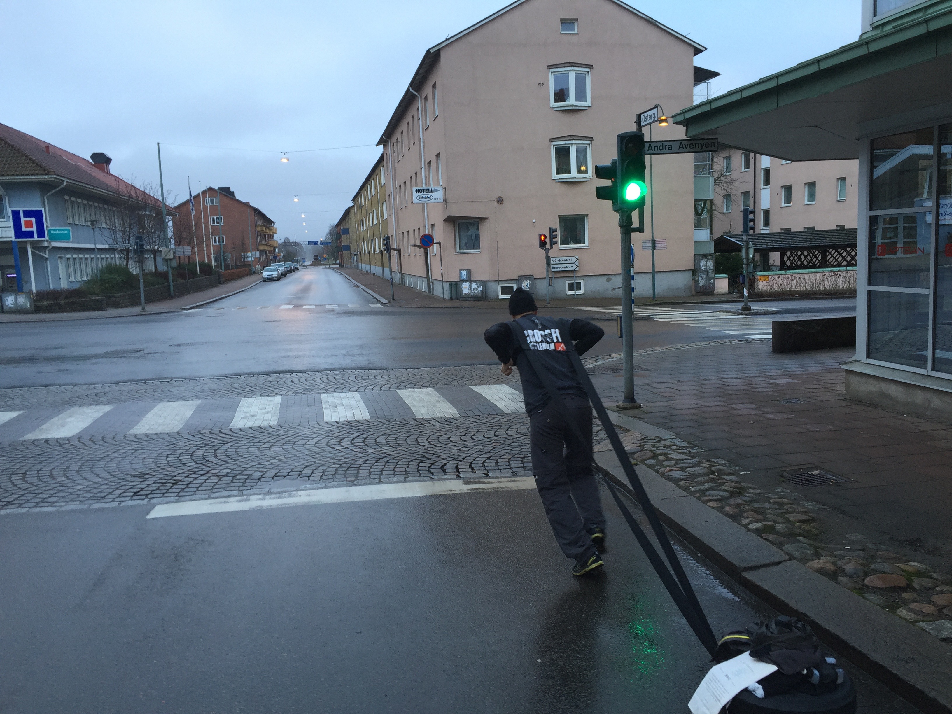 Vi drog en kälke genom halva stan för Musikhjälpen.