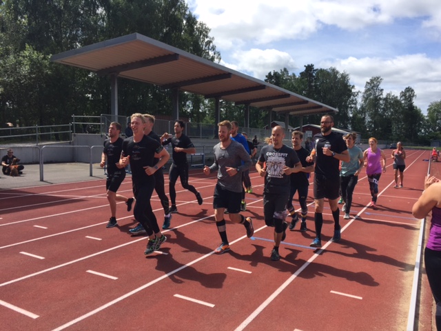 För Musikhjälpen anordnade vi ett 24-timmarslopp på Göingevallen.